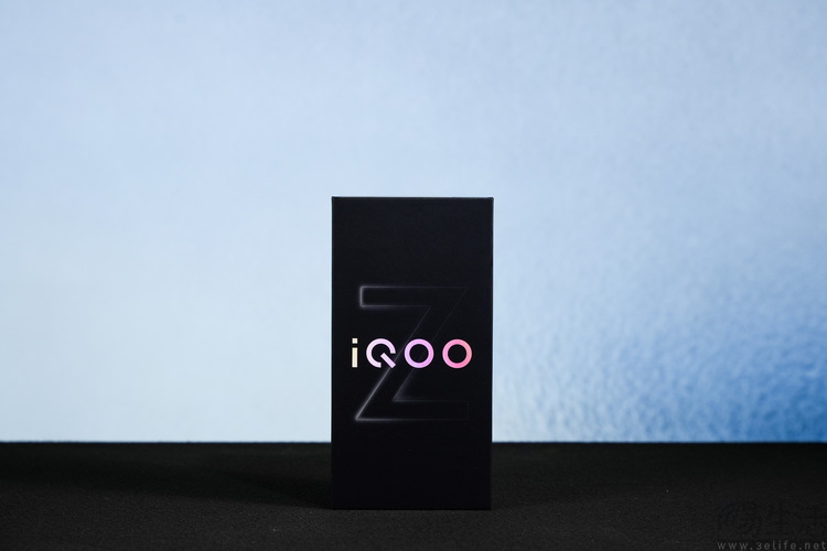 iqoo z11 turbo首测：旗舰芯 低功耗，游戏是亮点