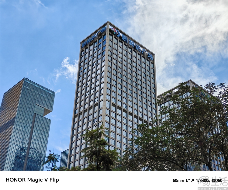 荣耀magic v flip评测：美型小折叠，目标很明确