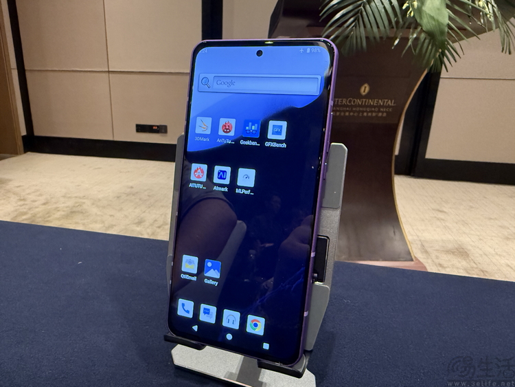 实测第五代骁龙8至尊版：性能继续大涨、功耗和发热还降了