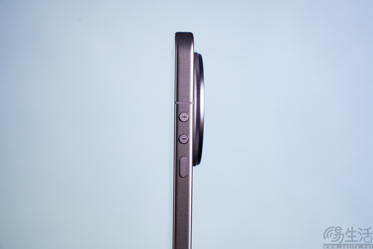 小米17 ultra专题测试:它的最大亮点就是“不跟风” 小米17 ultra专题测试:它的最大亮点就是“不跟风”