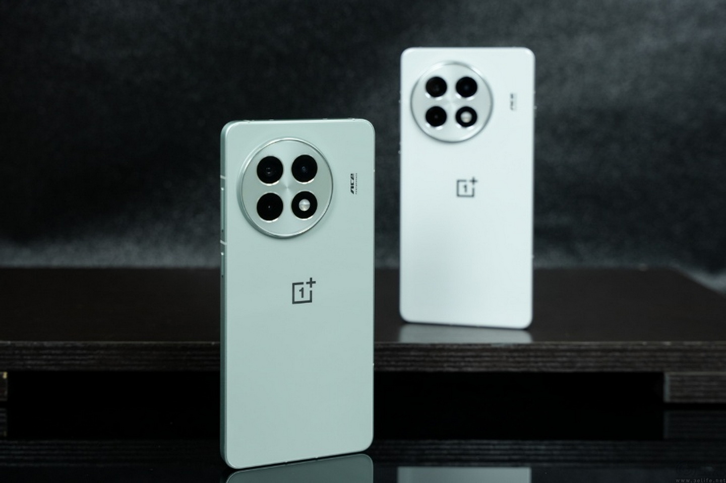 一加ace 5系列图赏：纯粹性能利器，只为游戏而生