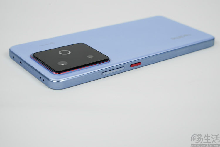 告别“单摄羞耻”，可能是性能向手机接下来的关键